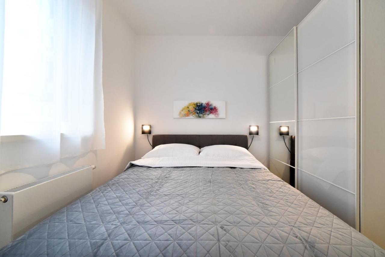 Ophelia Apartment With Parking 자그레브 외부 사진